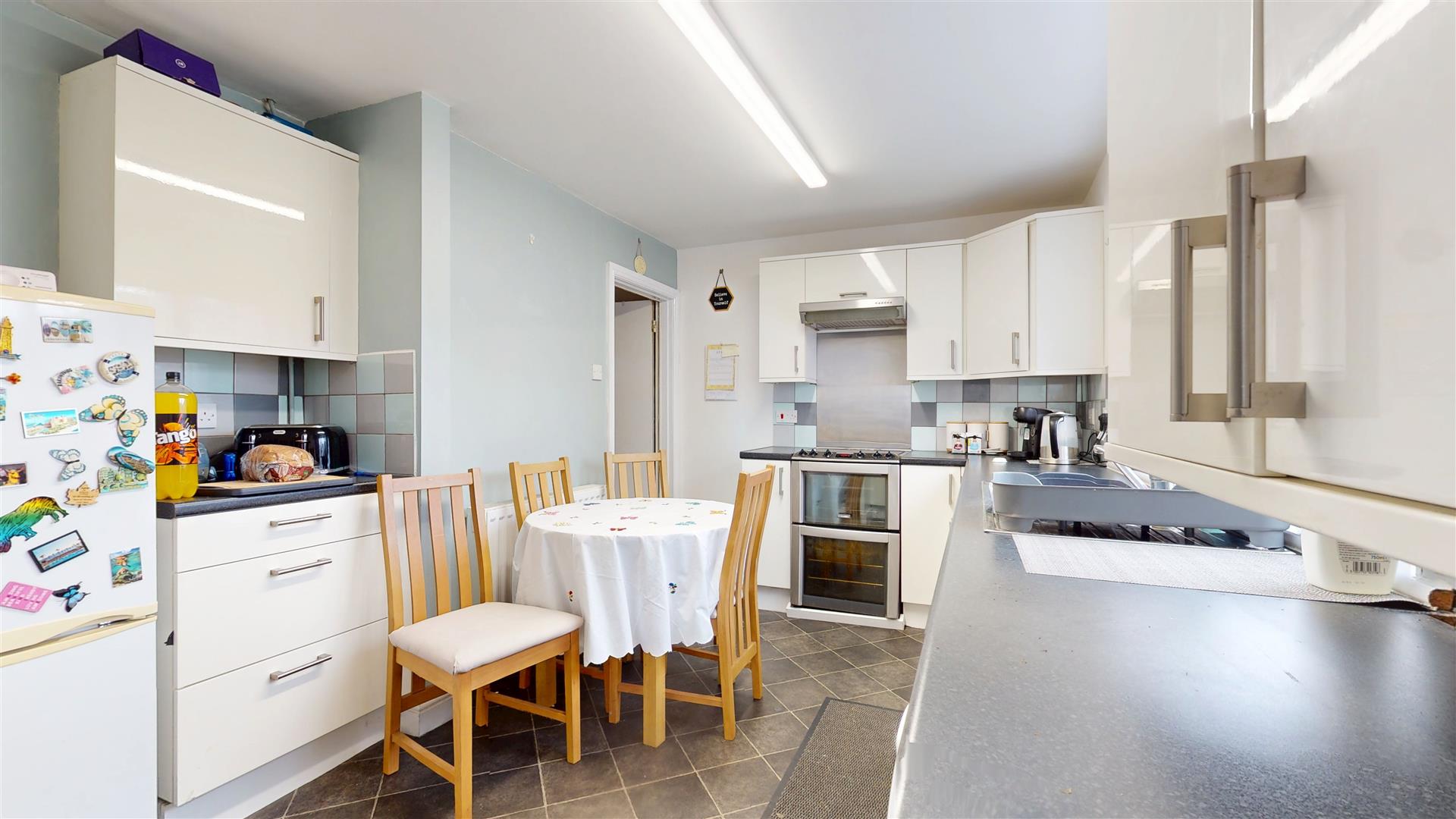 2 bed property in Newton Road, Milton Keynes